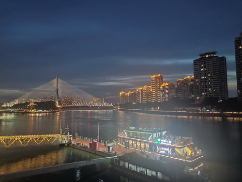 ����С��